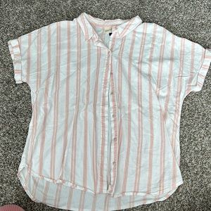 Universal thread size medium blouse top